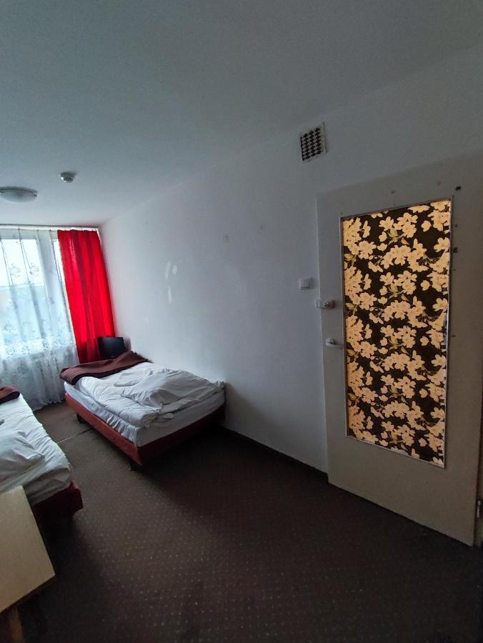 Auberge de jeunesse Plonia Economy à Szczecin Extérieur photo