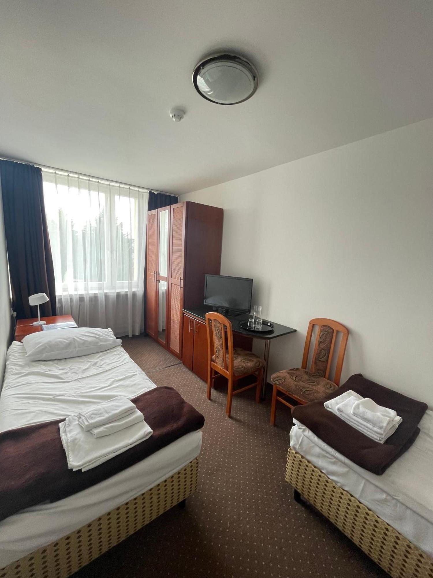 Auberge de jeunesse Plonia Economy à Szczecin Extérieur photo